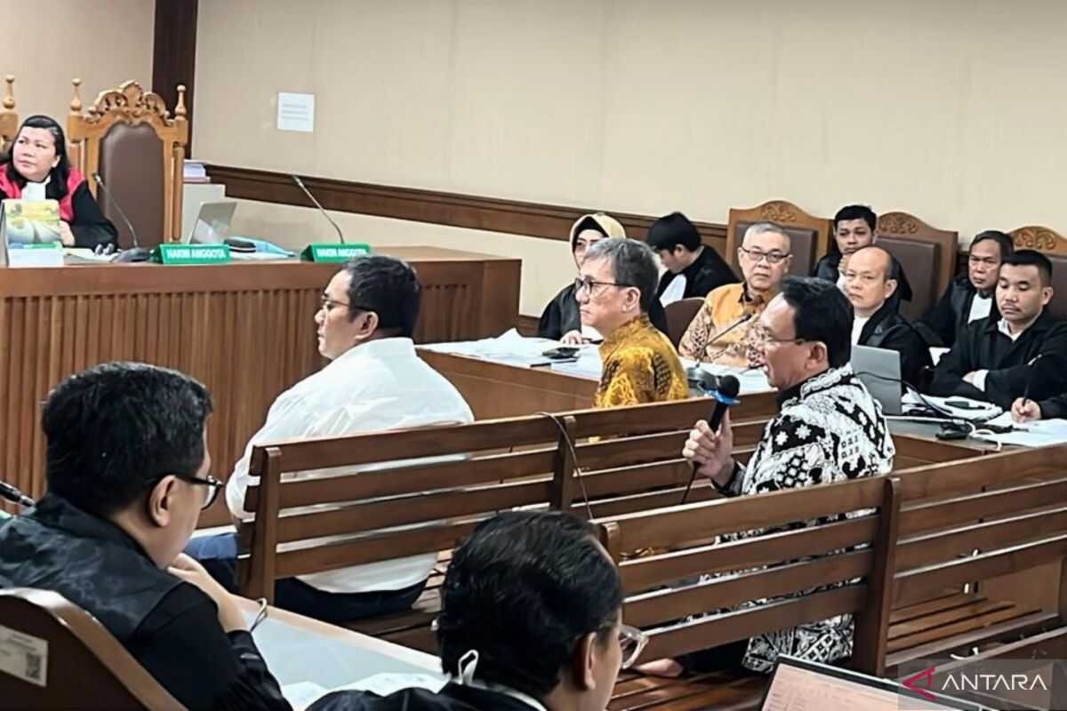 Ahok appears as witness in Pertamina LNG procurement corruption case hearing