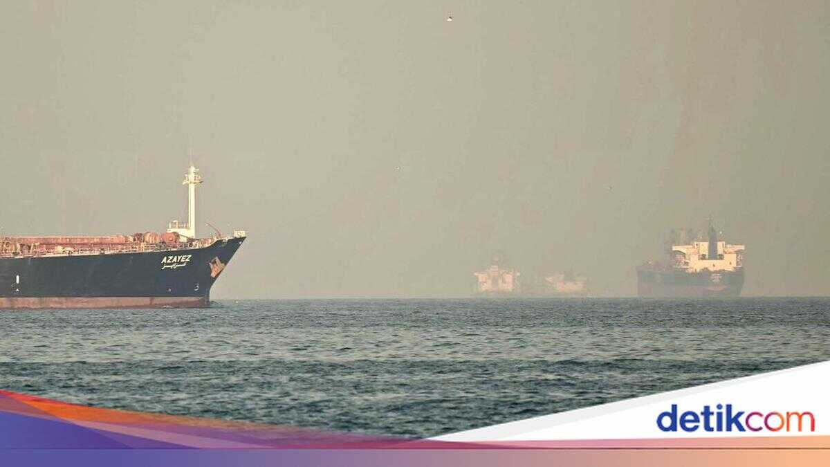 Global Oil Prices Surge Following Ship Attacks Near Strait of Hormuz