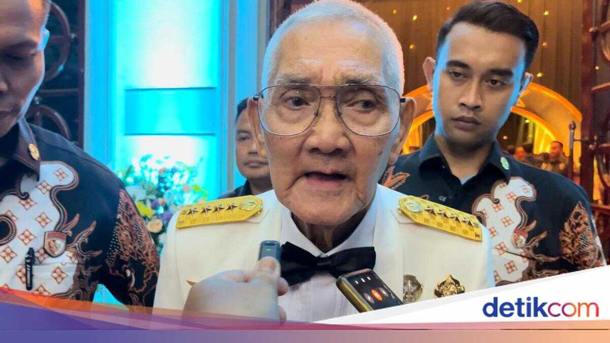 Profile of Try Sutrisno, Indonesia's 6th Vice President, Who Passed Away Today