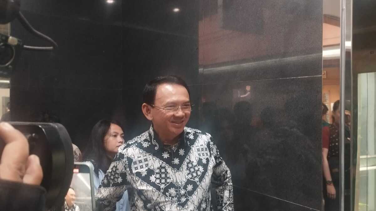 Ahok Appears as Witness in LNG Procurement Corruption Case at Jakarta Central District Court
