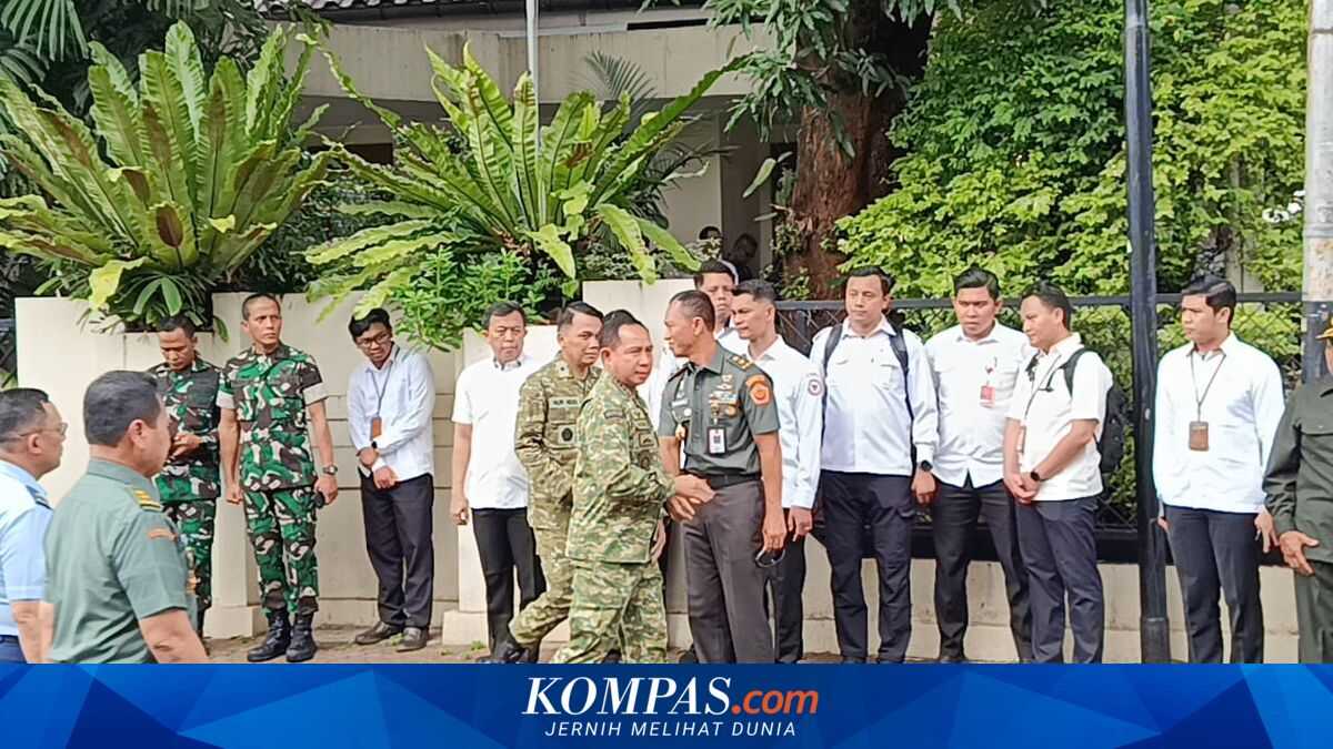 In the Eyes of the TNI Commander, Try Sutrisno Was a Disciplined and Focused Soldier