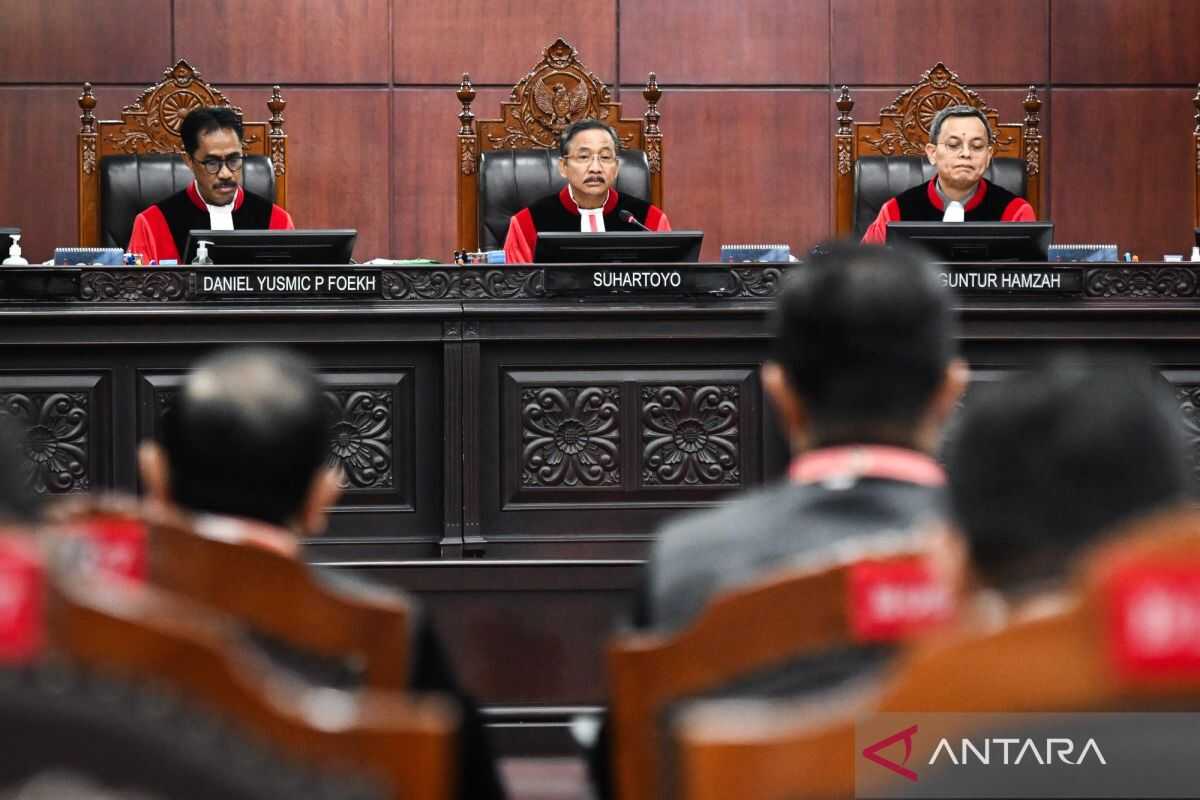 Constitutional Court rejects substantive review filed by Hasto Kristiyanto on investigation obstruction clause