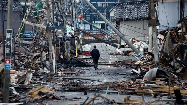 40-metre Tsunami Mistaken for 3 Metres, 18,500 Dead in Japan's 2011 Disaster