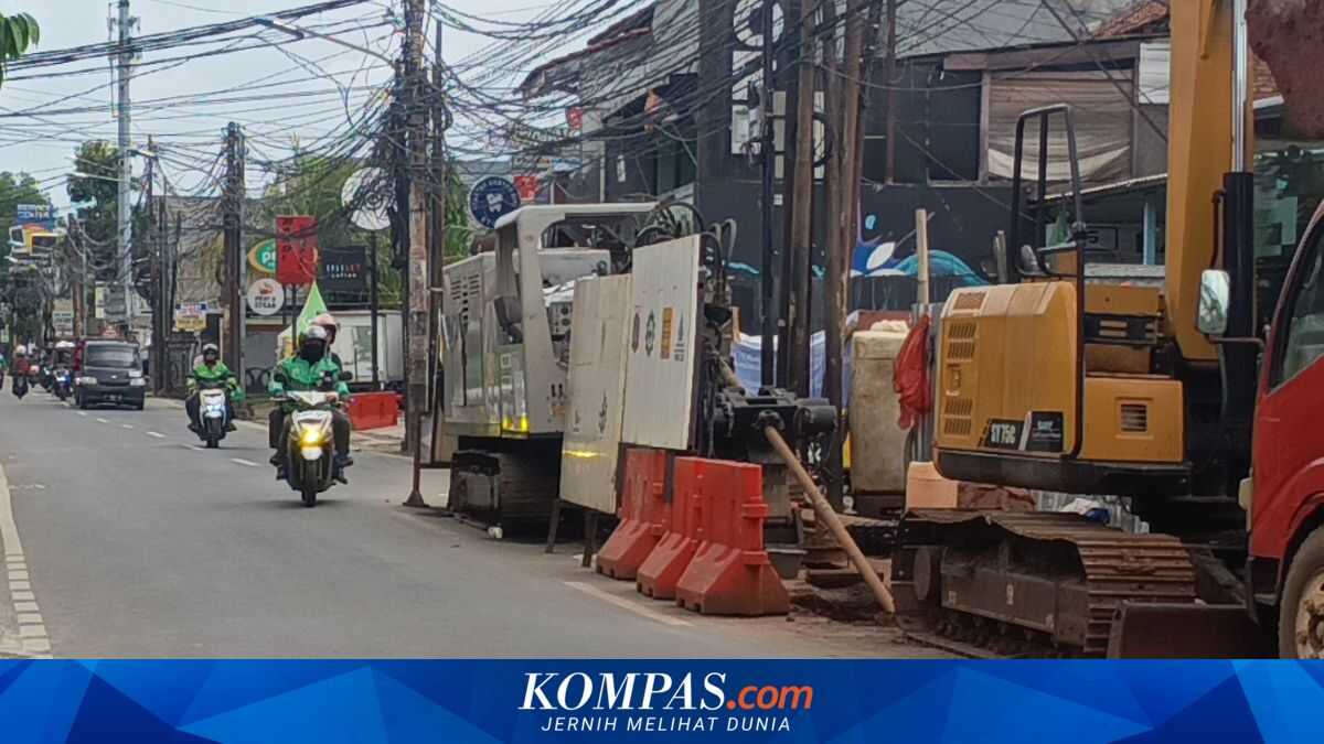 Condet Main Road Excavation Project Still Incomplete, Causing Morning and Evening Traffic Jams