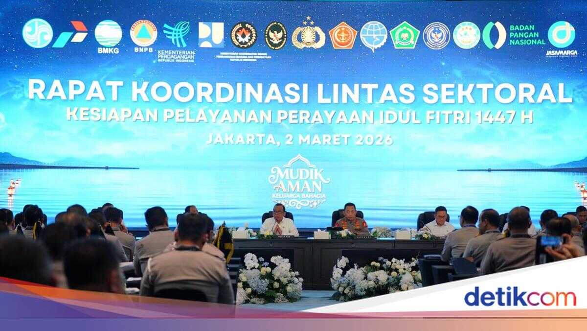 National Police Chief Introduces Safe Journey, Happy Family Tagline, Directs Officers to Provide Optimal Service to Public