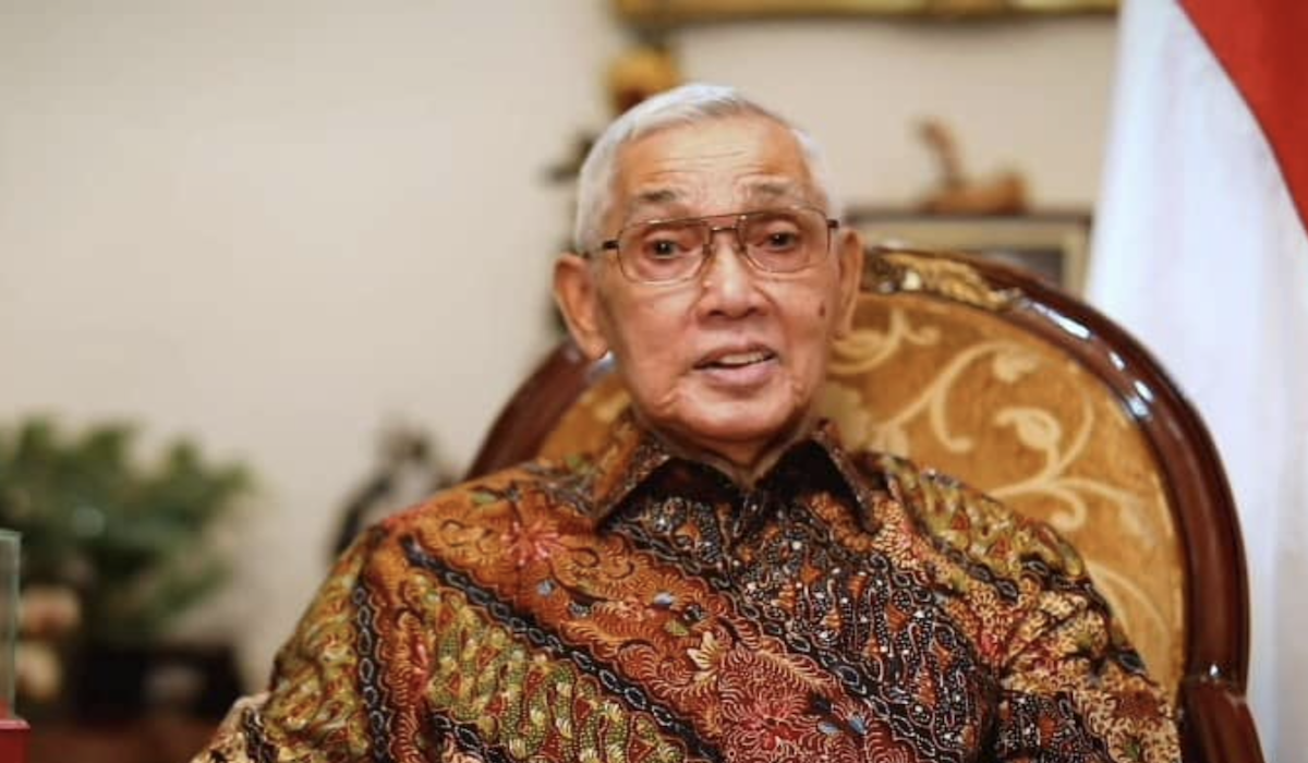 Sixth Vice President Try Sutrisno Laid to Rest at Kalibata National Heroes Cemetery; President Prabowo Presides Over Ceremony