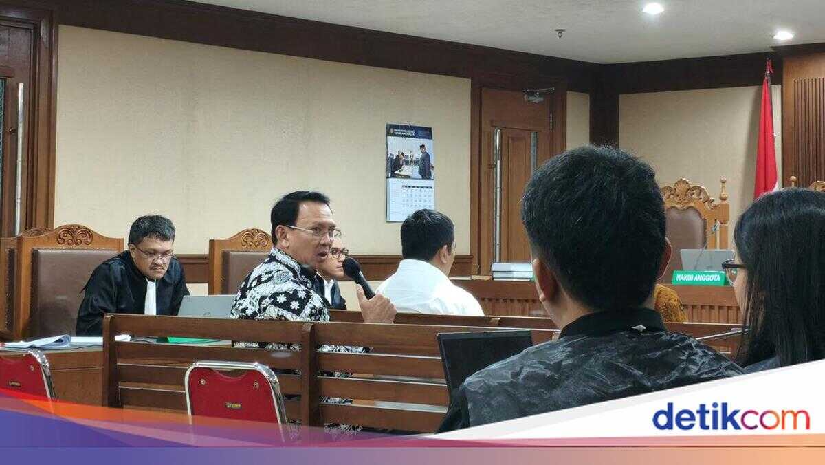 Ahok Bewildered at Being Questioned About LNG Matters Before Becoming Pertamina Chief Commissioner