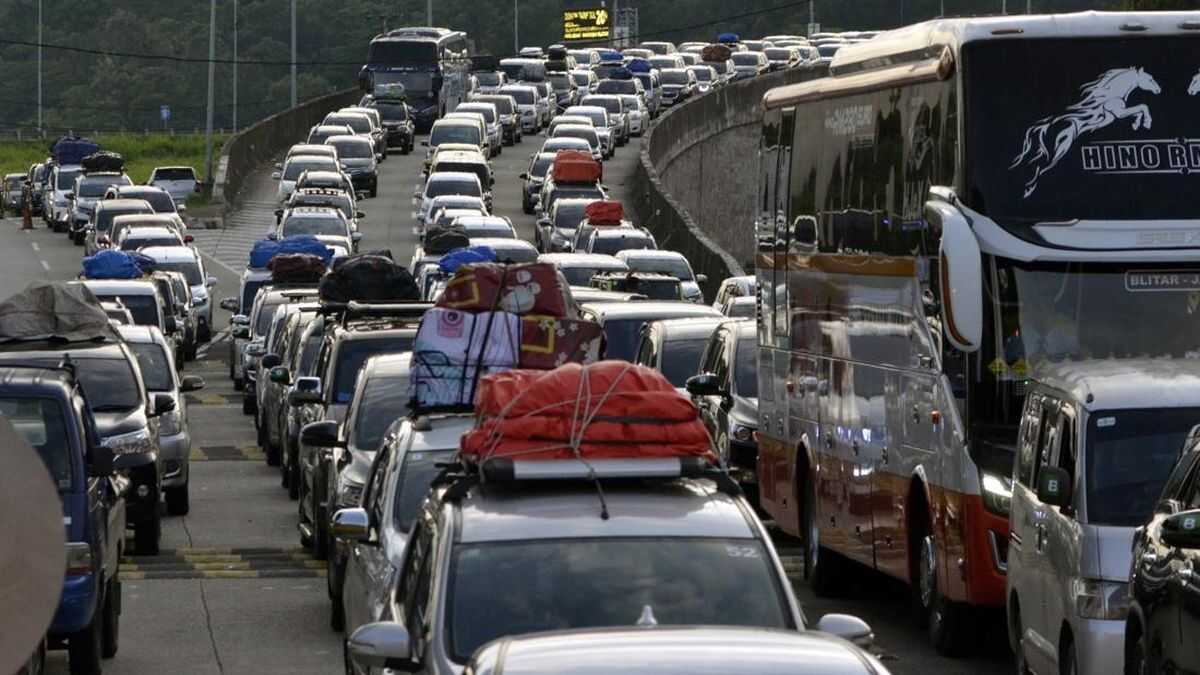 Peak Homecoming Traffic Predicted Twice, on 14th and 18th March