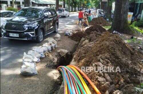 Bandung Mayor Reprimands Three Departments Over Cable Excavation Project That Caused Accidents