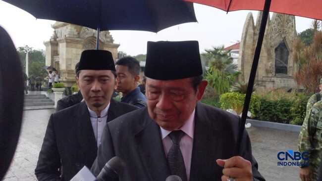 SBY Remembers Try Sutrisno: A Pious, Patriotic Statesman
