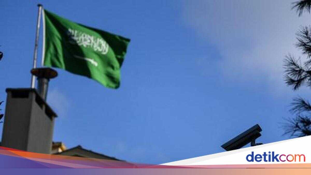 Saudi Arabia Intercepts Two Drones Targeting Giant Oil Refinery