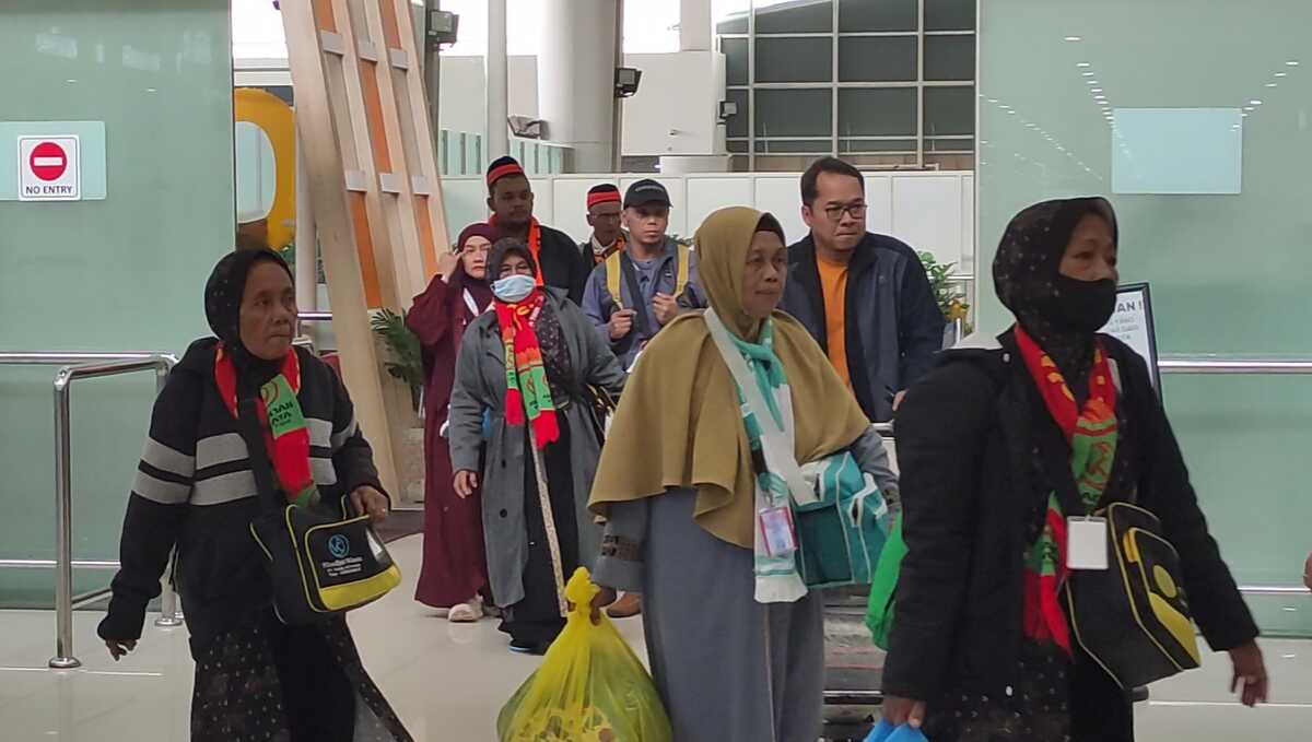 Juanda Airport Management States Umrah Flights Remain Normal Amid Middle East Airspace Closure