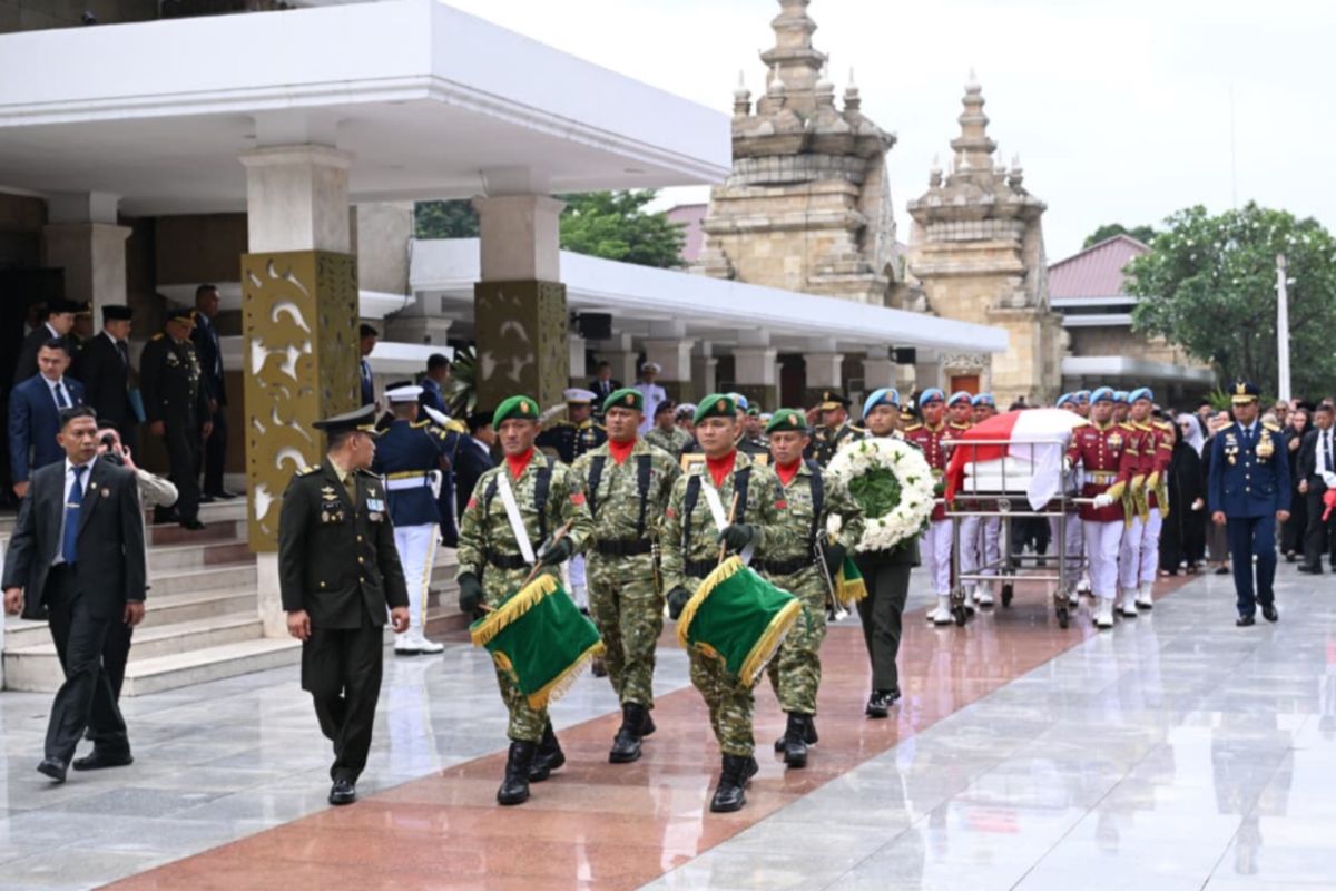 Try Sutrisno Receives 19 Honours Throughout His Life