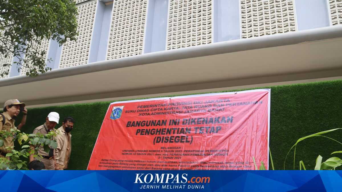 Padel Court in West Jakarta Sealed for Lacking Permits