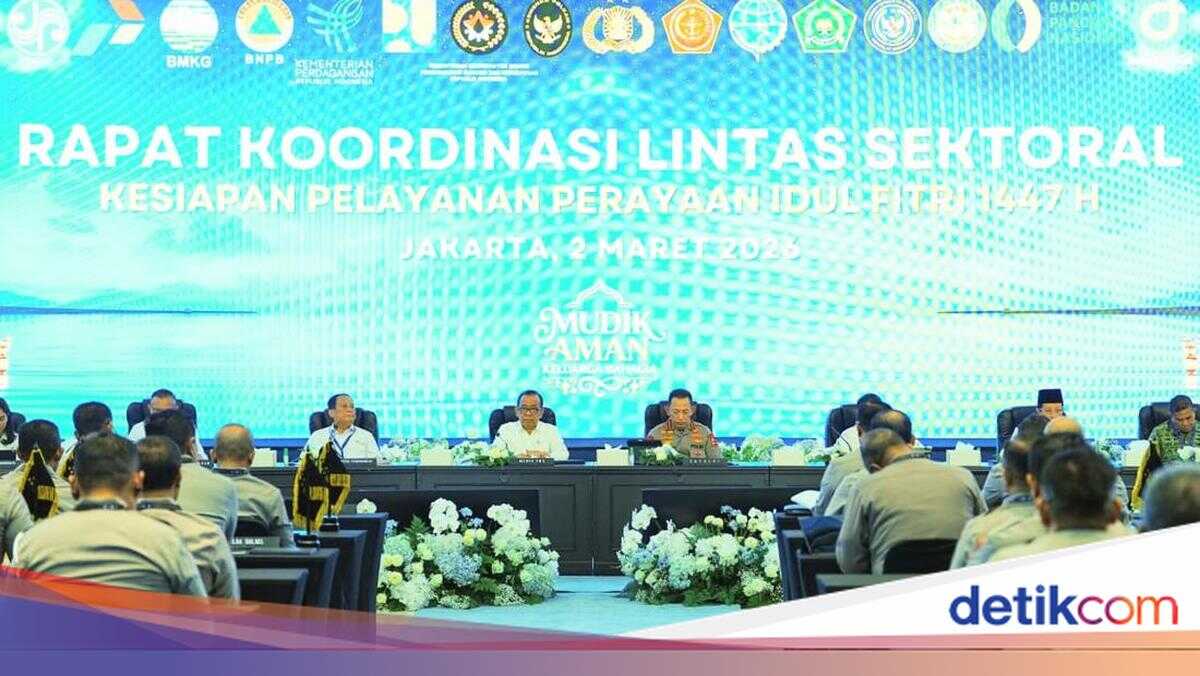 National Police Chief Warns of Peak Accident Hours During Eid Exodus: 09.00-12.00 WIB