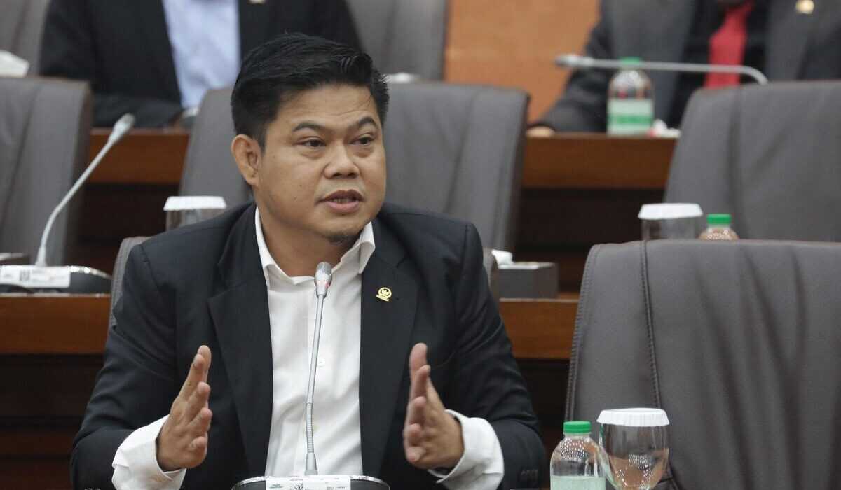 DPR Urges Government to Take Bold Stance and Impose Strict Sanctions Against US-Israel Following Death of Iran's Leader