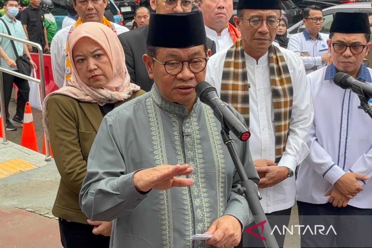 Governor Pramono's Statement on Sarinah Pedestrian Overpass Connection