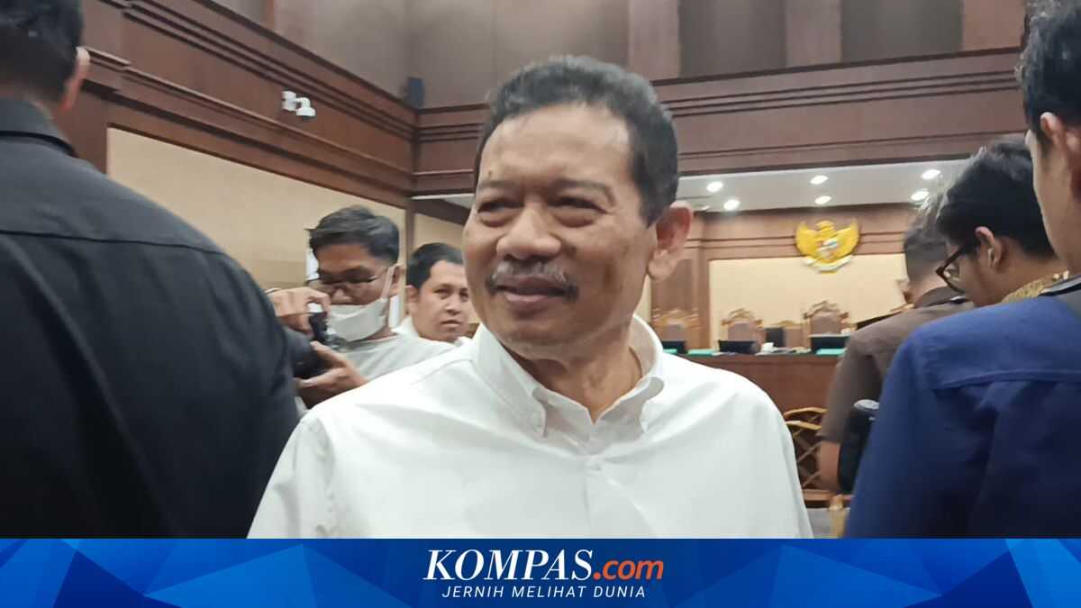 Former Secretary General of Ministry of Education and Culture Claims Dismissal Shortly After Nadiem Appointed as Minister