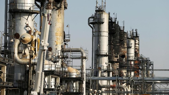 US-Israel War Against Iran Escalates, Saudi Arabian Oil Refinery Targeted