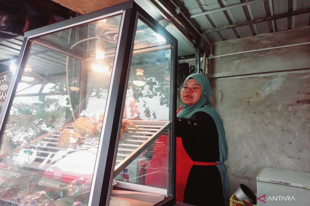 Merchant in Riau achieves Rp700,000 daily revenue after coaching from Baznas
