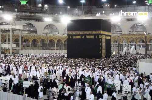 US-Israel vs Iran Conflict Heats Up, Umrah Pilgrims from Surabaya Remain Calm in Makkah