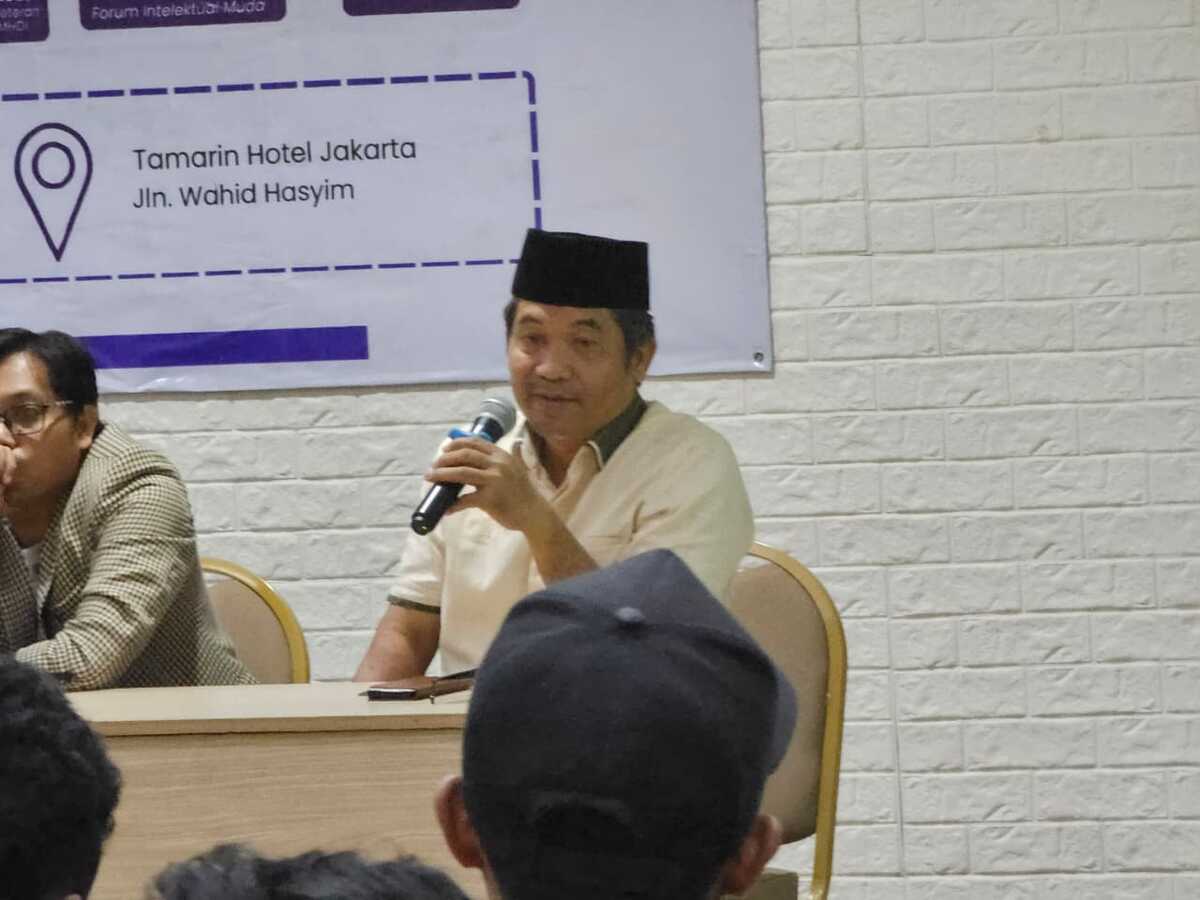 Observers Suggest Gibran and Sjafrie Competing to Accompany Prabowo in 2029 Presidential Election