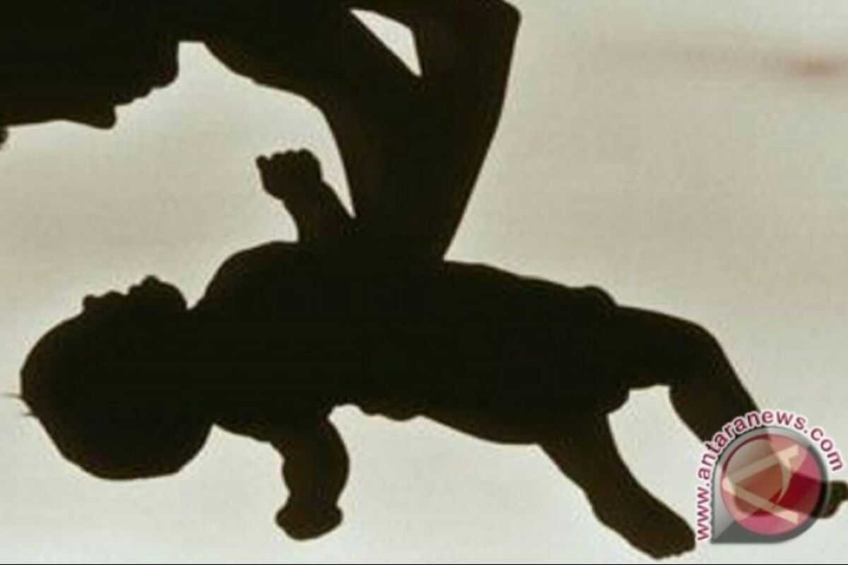 Woman arrested for abandoning newborn baby in rubbish bin in North Jakarta