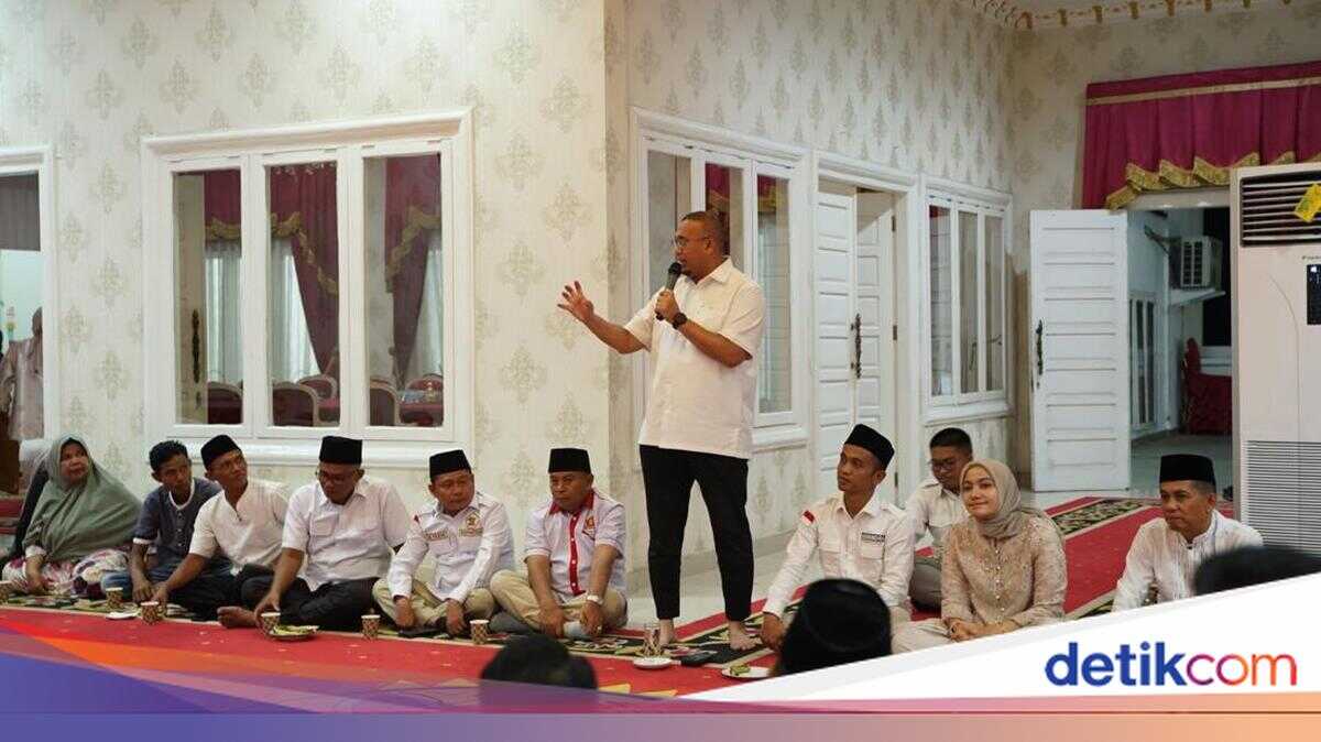 Andre Rosiade Visits Dharmasraya, Targets Gerindra to Seize DPRD Chair Position in 2029