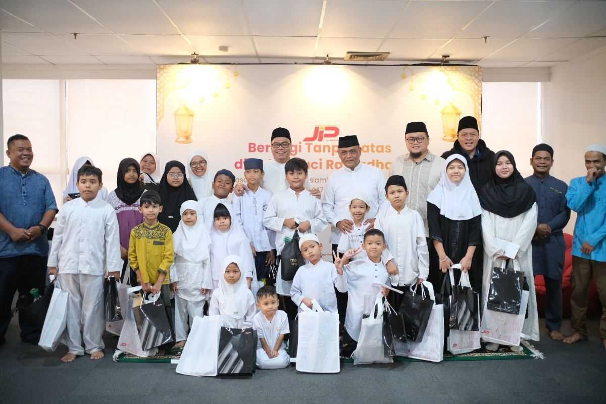 JIP Uses Ramadan as Momentum to Strengthen Social Awareness