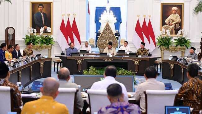 Prabowo Holds Nearly Four-Hour Talks with SBY, Jokowi and JK, Discuss Iran War