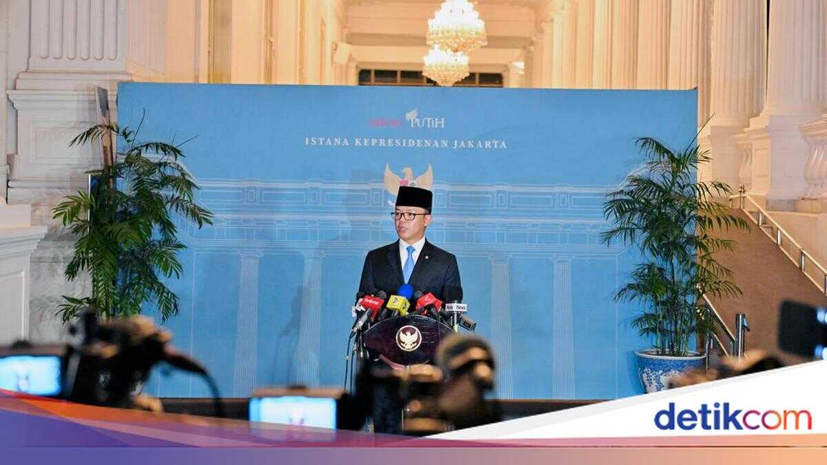 Foreign Minister Says 15 Indonesian Nationals in Tehran Have Requested Evacuation: We Are Arranging It