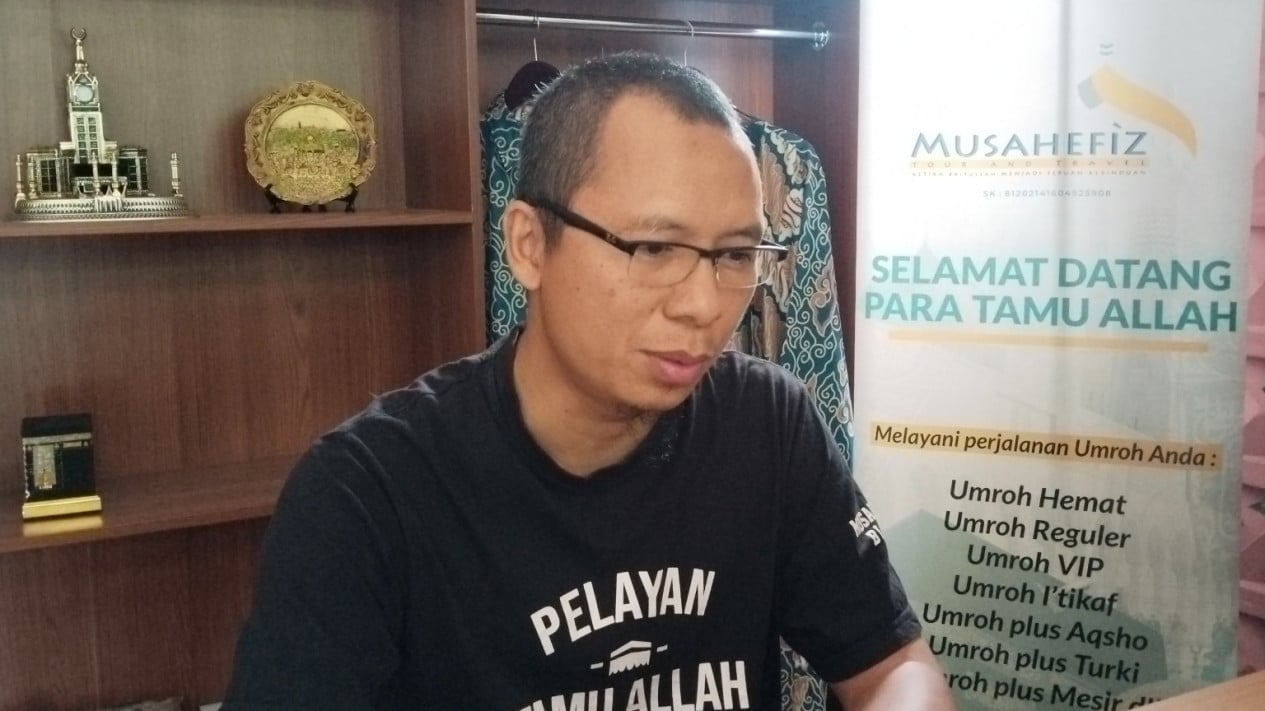 Umrah Pilgrims Insist on Departing Amid Conflict, Blora Travel Director: If Cancelled, Only the Ticket Will Be Refunded