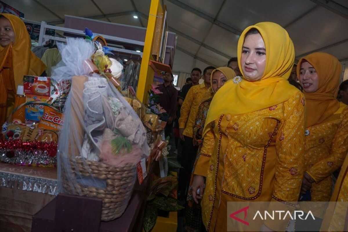 KPK to announce Pekalongan Regent Fadia Arafiq's status this Wednesday