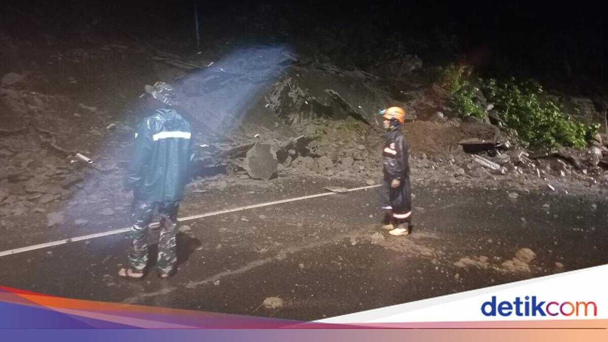 Gunungkidul–Klaten Route Closed After Landslide