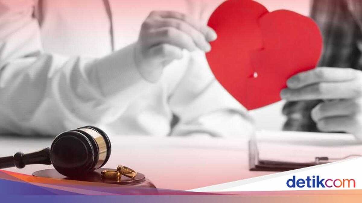 Central Sulawesi High Court judge dismissed after proven adultery with fellow judge