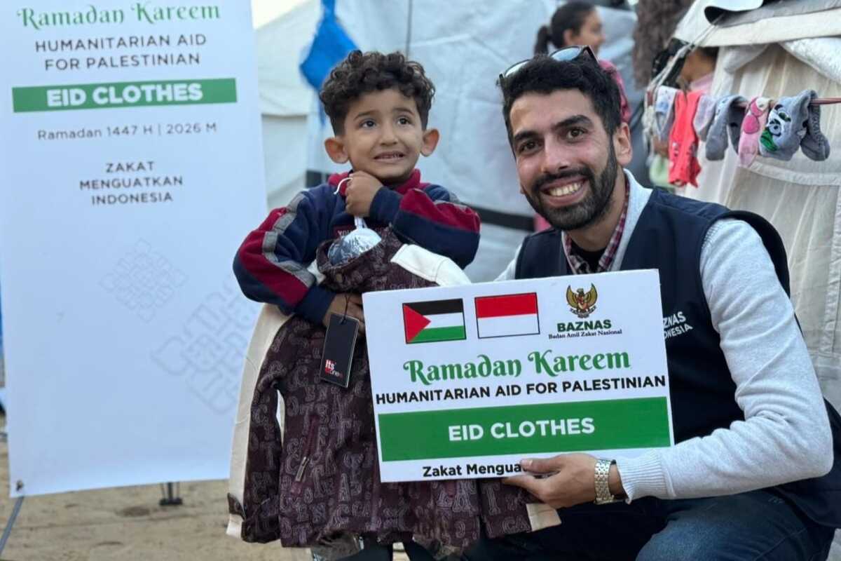 Baznas Distributes 2,400 Lebaran Outfits to Gaza Residents