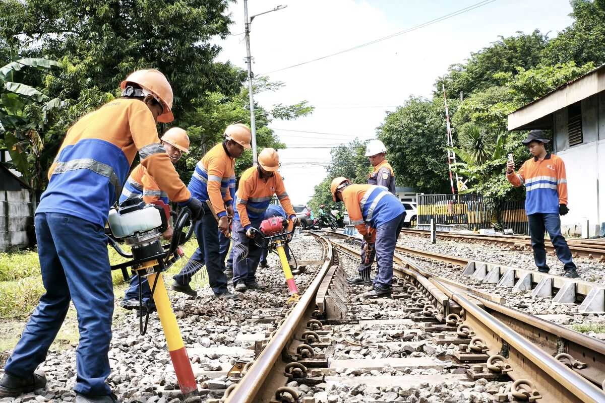 Daop 8 Surabaya Ensures Readiness of Lebaran 2026 Transport Services