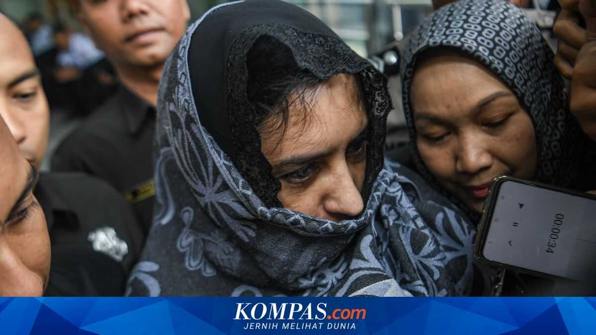 Outsourcing Project Dominance: Pekalongan Regent Fadia Arafiq's Family Net Rp 19 Billion