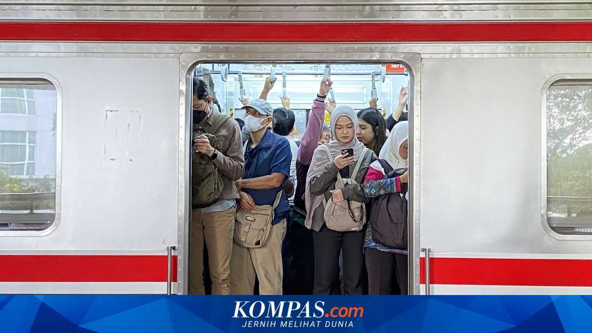 Although Declining, Sexual Harassment on KRL Remains a Threat to Passengers