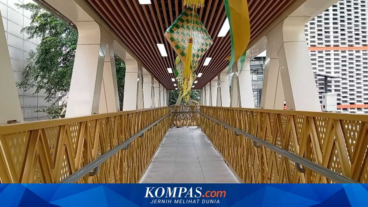 Sarinah Pedestrian Overpass Now Open for Residents: What Facilities Does It Offer?