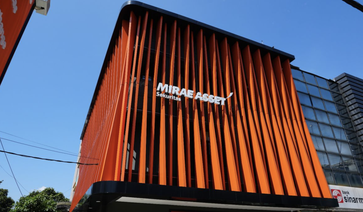 OJK Raids Mirae Asset Office, Probes BEBS IPO Manipulation