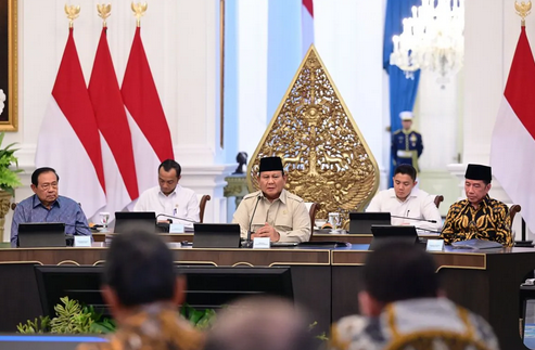 Behind the Palace Table: Prabowo, Jokowi and SBY’s Consolidation to Safeguard National Stability