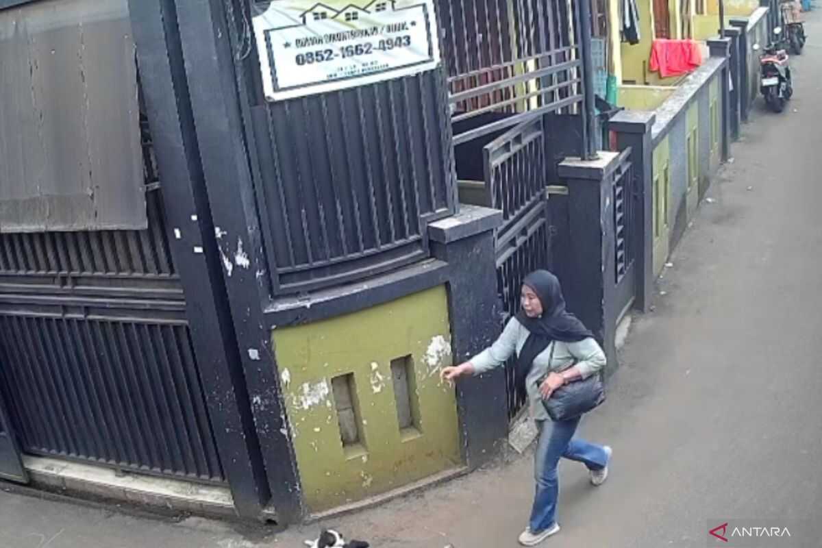 Woman who stole condolence money in Kramat Jati has committed the offence three times