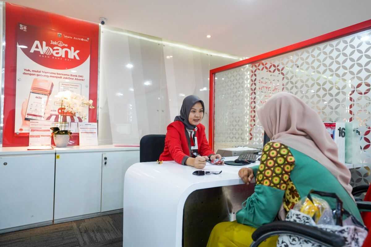 Bank Jakarta Wins Two Awards Thanks to Positive Governance