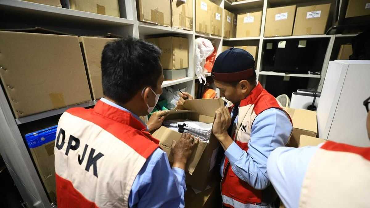 OJK Freezes 2 Billion BEBS Shares Following Mirae Asset's Price Manipulation