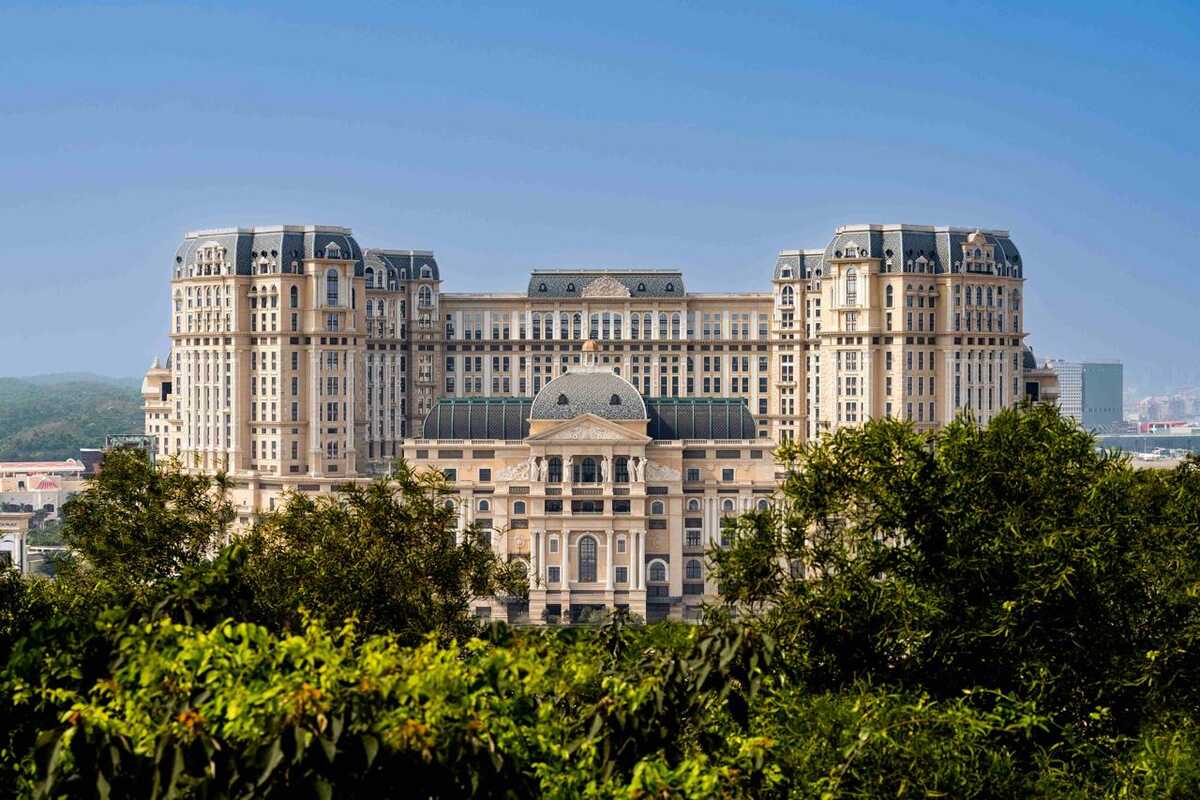 Integrated Resort with All Five-Star FTG Hotels Now Open in Macau