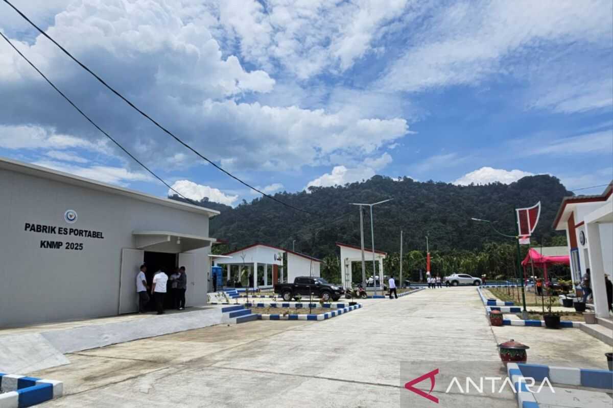 Minister Trenggono: KNMP Management to be Run by the Merah Putih Village Cooperative