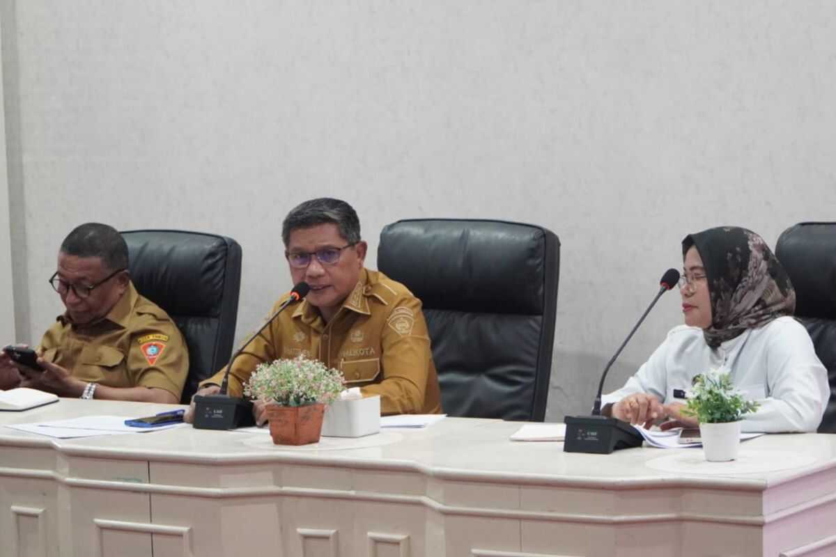 Ambon City Government evaluates MBG management with BGN
