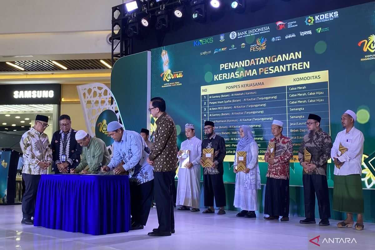 BI Kepri pushes pesantren towards economic independence through inter-pesantren trading of commodities and services
