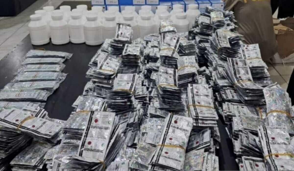 Police uncover warehouse storing thousands of illegal hard drugs in Tambun Selatan